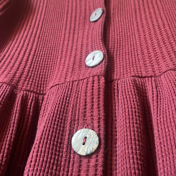 Vintage Moda Int’l red waffle knit button down mini dress with long sleeves - Picture 5 of 7